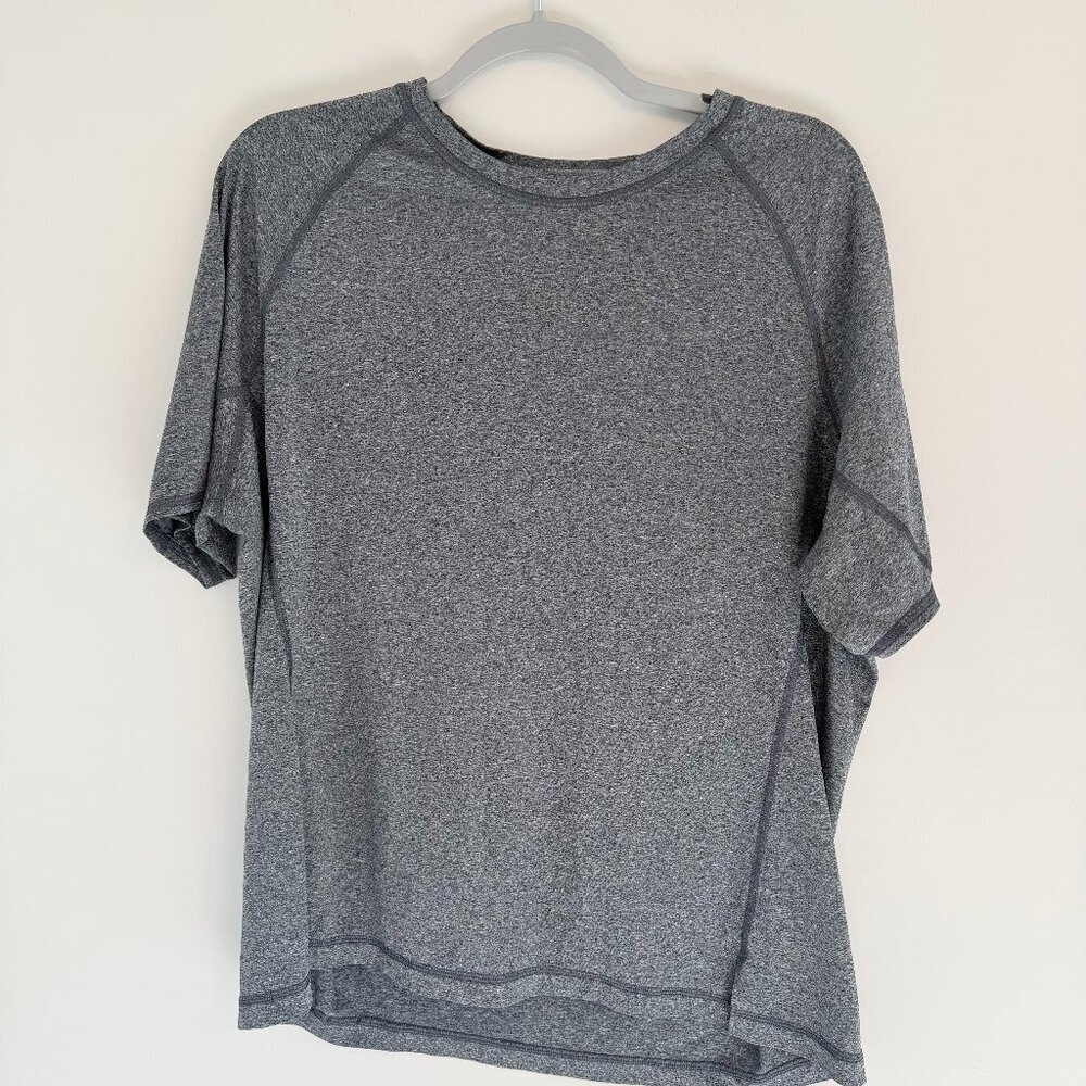 🔥 Zella Men’s Performance Short Sleeve Shirt – XL 🔥